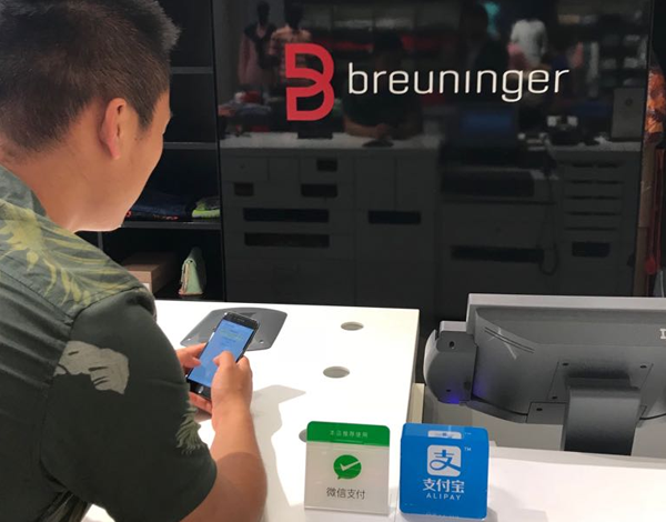 Breuninger offering Alipay and WeChat Pay – successful collaboration with Wirecard Breuninger offering Alipay and WeChat Pay – successful collaboration with Wirecard