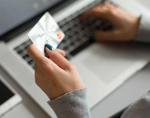 Wirecard introduces payment guarantee for credit card payments Wirecard introduces payment guarantee for credit card payments